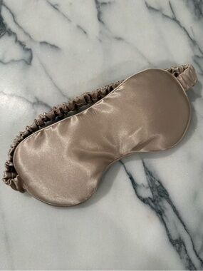 La Mer Sleep Mask - Taupe Satin Eye Mask for Women